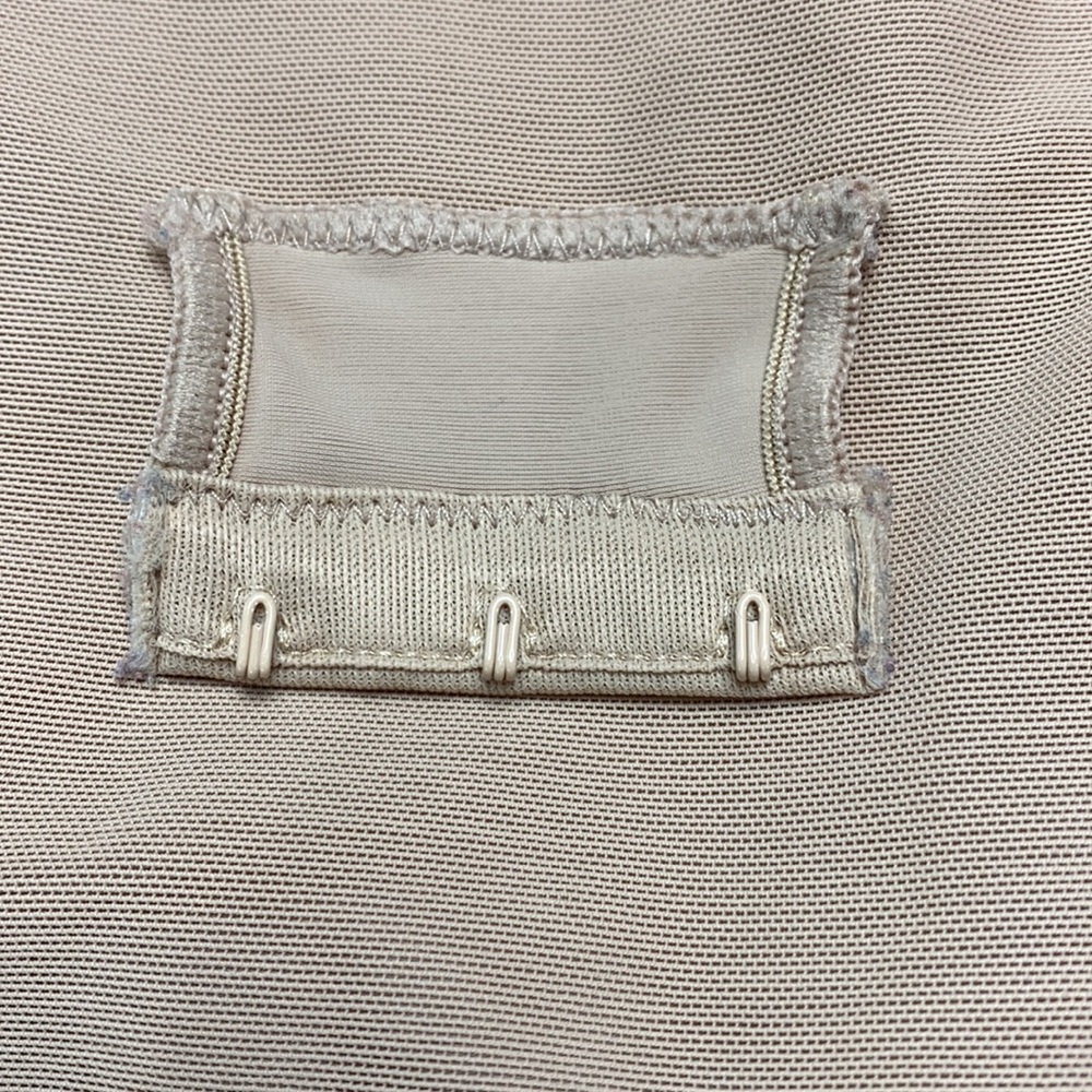 Nude Shapewear/Skirt Size: 2XL - Picture 15 of 17
